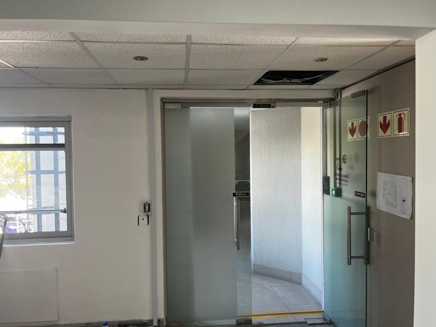 To Let Commercial Property for Rent in Rosendal Western Cape